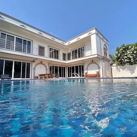 วันหยุดที่บ้าน 다빈치 풀빌라 Davinci Pool