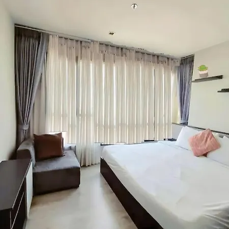 2 Bed At Excellent Location - อพาร์ทเม้น Pattaya