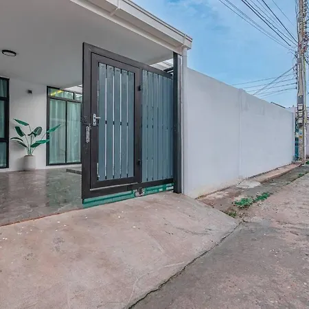 Luxury Modern 3 Bedrooms Pool In Center Pattaya