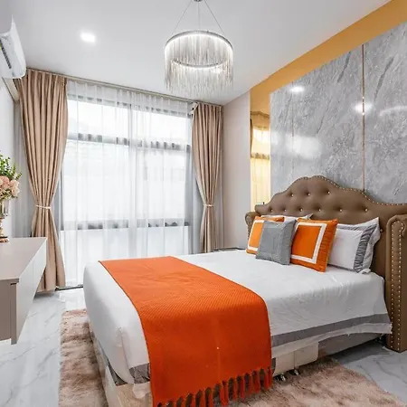 Luxury Modern 3 Bedrooms Pool In Center *