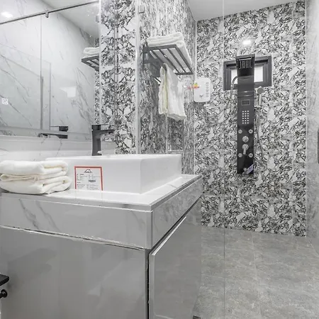 Luxury Modern 3 Bedrooms Pool In Center Villa