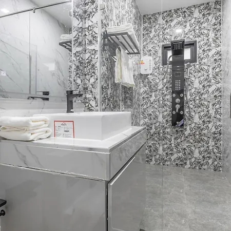 Villa Luxury Modern 3 Bedrooms Pool In Center Pattaya