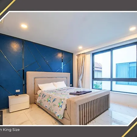 Vegas Villa, Pattaya