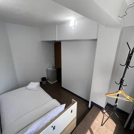 Maland House - Soi 14 Saisong Road *