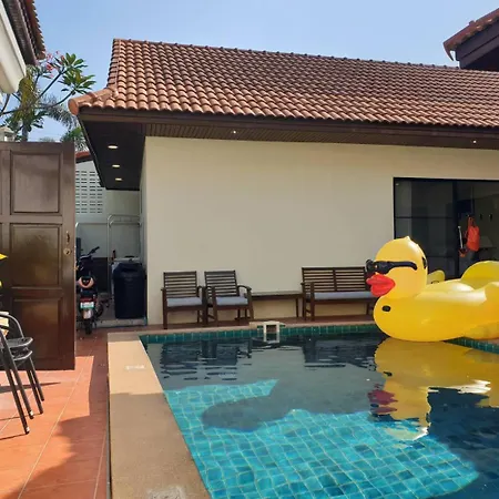 Villa Bali Style Luxury Pool Near & Walking St! Pattaya