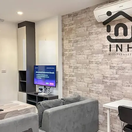 Spectacular 2-bedroom Sea-view Haven With Netflix & Comfort On High Floor #2261 Apartment *