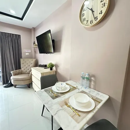New Nordic Marcus Vip-5 - Spacious Near The Sea In The Area Of Phra Tam Nak Hill Apartment Pattaya