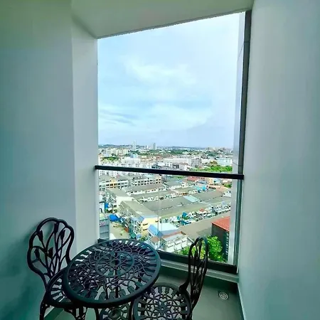Apartment Arcadia Millennium Tower Beach Holiday *