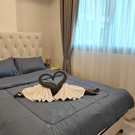 Apartment Arcadia Millennium Tower Beach Holiday Pattaya