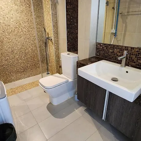 Centara Avenue Pool View B72 *