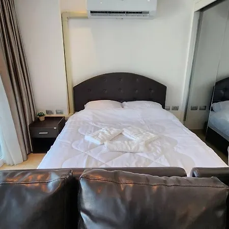 Centara Avenue Pool View B72 Apartment Pattaya
