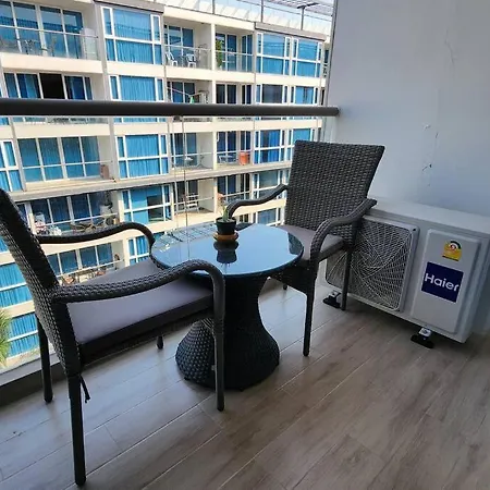 Centara Avenue Pool View B72 Apartment *