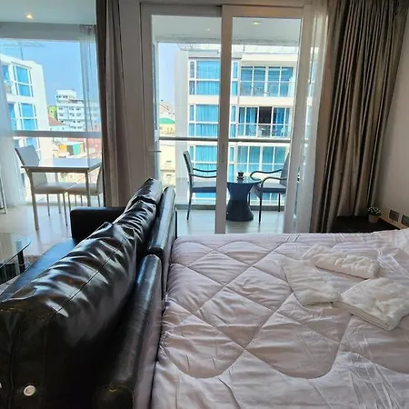 Centara Avenue Pool View B72 Apartment Pattaya