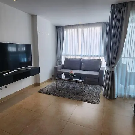 Centara Avenue Residences B65