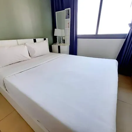 อพาร์ทเม้น Sea View High Floor 2 Bed Pattaya