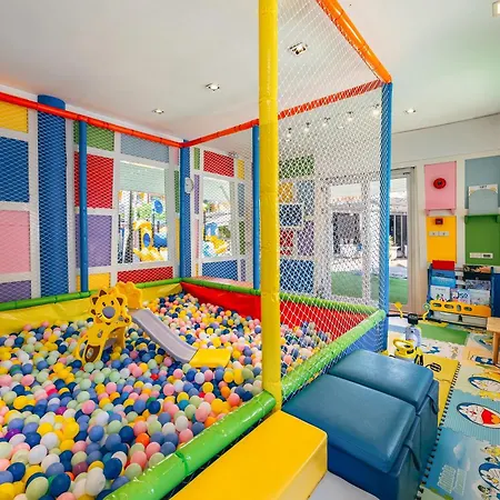 Heeton Concept By Compass Hospitality โรงแรม Pattaya