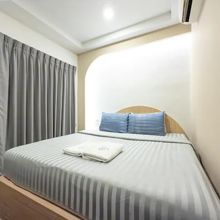 Hotel The Seathru Koh Larn Pattaya