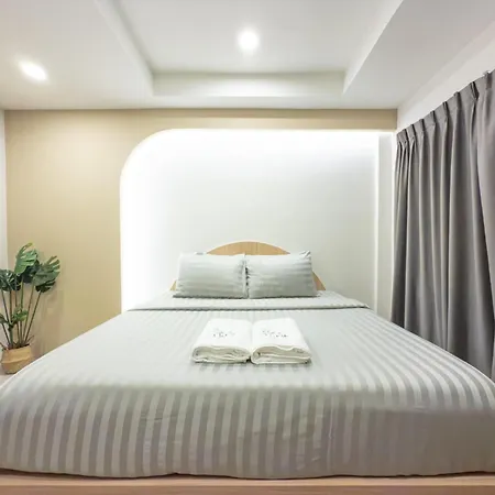 The Seathru Koh Larn Hotel 3*