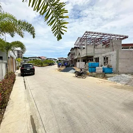 Super Luxury 4br Pool - Centre - Mt4 *