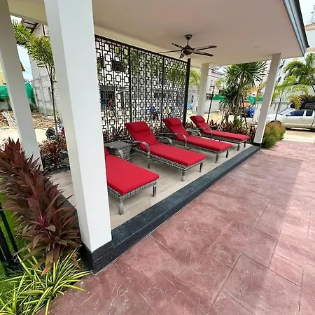 Super Luxury 4br Pool - Centre - Mt4 Villa Pattaya