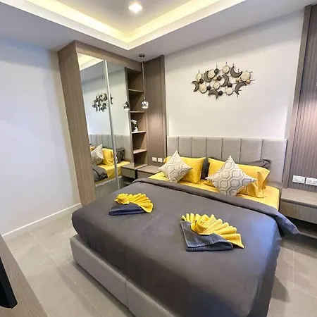 Super Luxury 4br Pool - Centre - Mt4 Villa