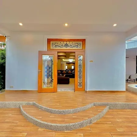 Villa Tagvilla Lagoon Pool In 8 Bedroom Pattaya