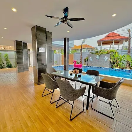 Tagvilla Lagoon Pool In 8 Bedroom Pattaya