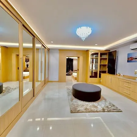 Tagvilla Lagoon Pool In 8 Bedroom *