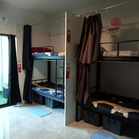 Bunk Bed *