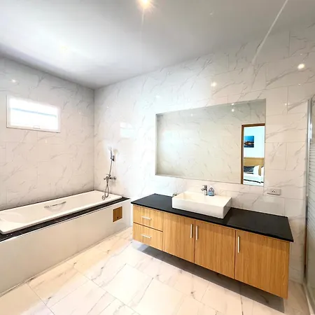 Modern Private Pool Villa,walking Street 10min,city-house 171b Pattaya