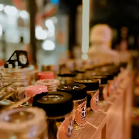 Happiness Community Wake & Bake - Rooftop Bar & Bistro