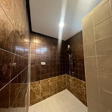 โรงแรม Maland House - Soi 14 Saisong Road Pattaya
