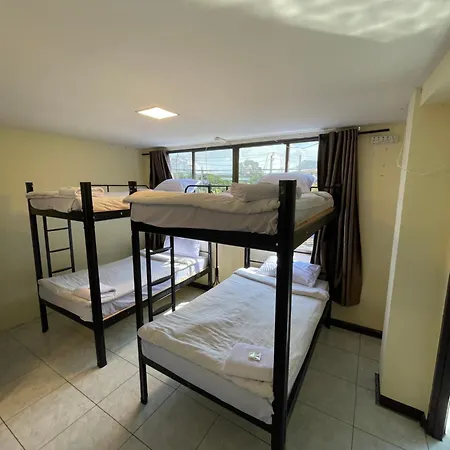 Maland House - Soi 14 Saisong Road โรงแรม *