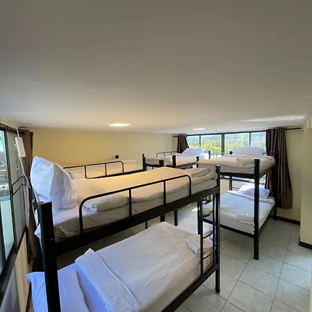 Maland House - Soi 14 Saisong Road โรงแรม *