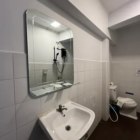 Maland House - Soi 14 Saisong Road