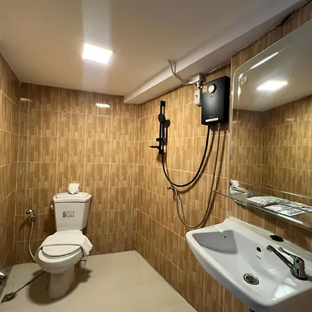 โรงแรม Maland House - Soi 14 Saisong Road