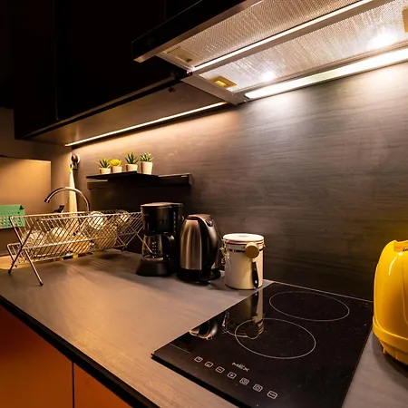 Vacaystation Edge โรงแรม Pattaya