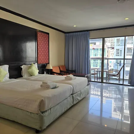 Mike 3* Pattaya