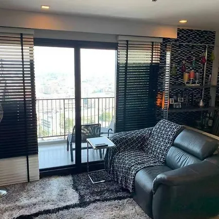 Apartment Sea View 2 Bed Centrally Located Best Pool Pattaya