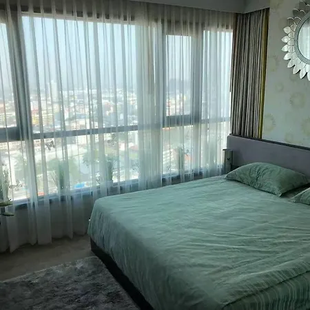 Sea View 2 Bed Centrally Located Best Pool