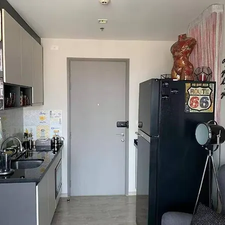 Apartment Sea View 2 Bed Centrally Located Best Pool Pattaya