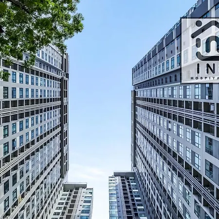 อพาร์ตโฮเทล The Base Exclusive By Inh Global