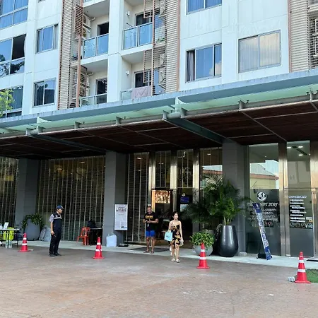 Unixx Seaview อพาร์ตโฮเทล