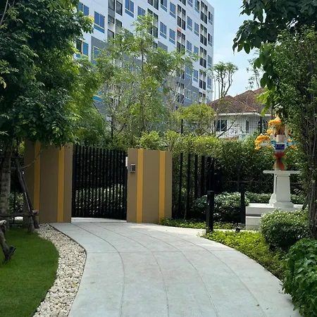 อพาร์ทเม้น Vuela Casa 2 Pattaya