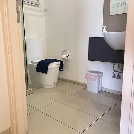 Unixx South Apartment *