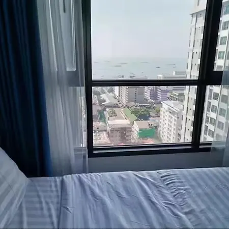 The Base In Downtown * Pattaya