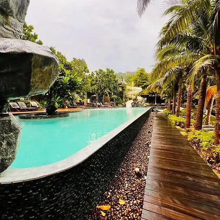 Unixx Near Walking Street Pattaya