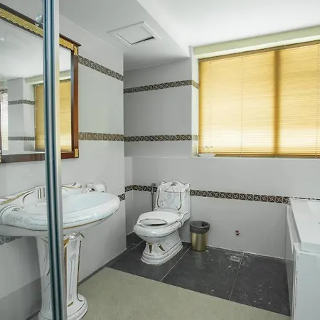 Hotel Darling Harbour - South 4*