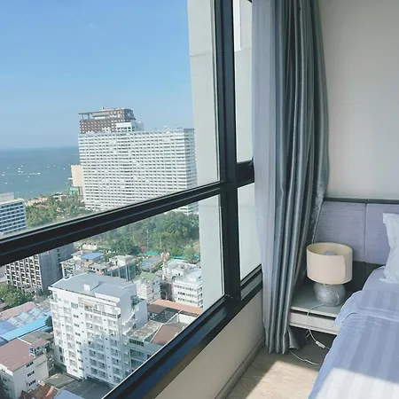 The Base Near Festival * Pattaya