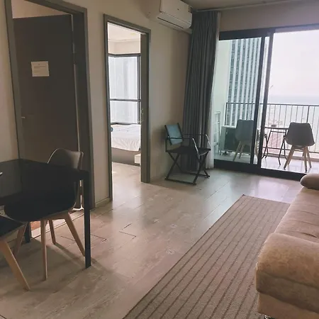 อพาร์ทเม้น The Base Near Festival Pattaya